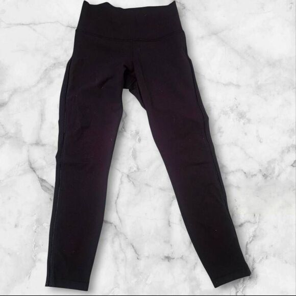 Lululemon Size 4 Plum Purple Wunder Under - Picture 1 of 3